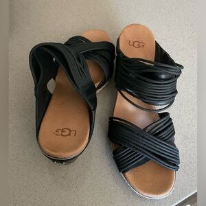 UGG soft blk leather cork wedge sandal 9.5 with 3 1/4” heel.
